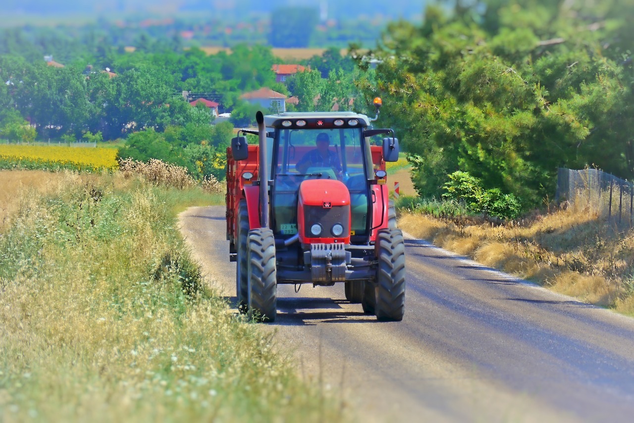Agregat do ciągnika WOM – niezależne zasilanie tam, gdzie go potrzebujesz